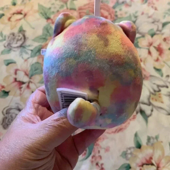 Squishmellow plush Toy the Hangs - Picture 2 of 3